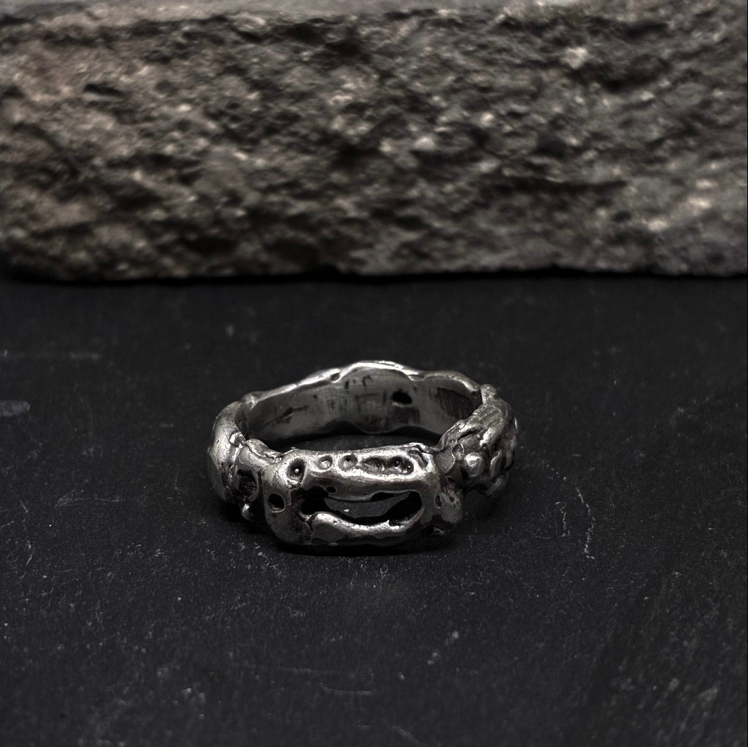 Amoeba Ring