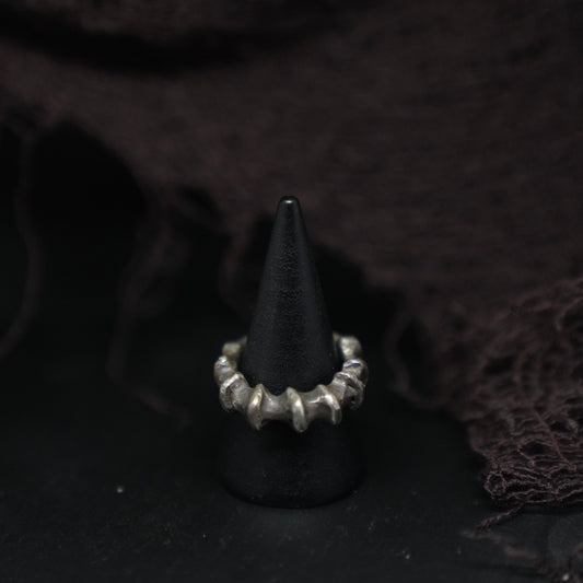 Vertebrae Ring
