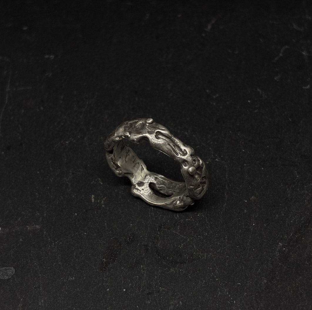 Amoeba Ring