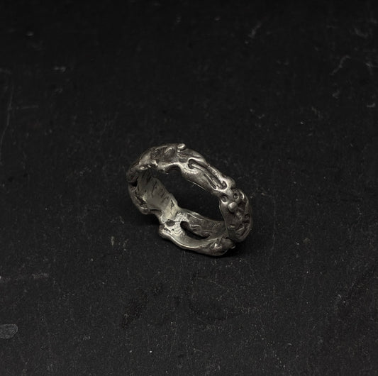 Amoeba Ring
