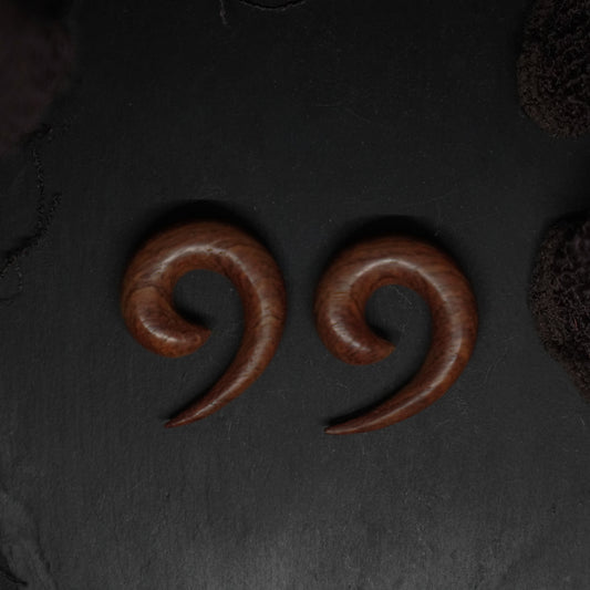 Amber Spiral Taper
